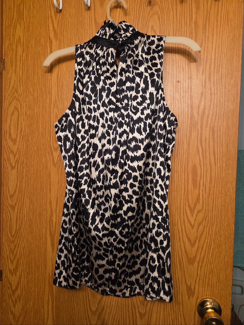 Karen Kane top 100% silk size xl